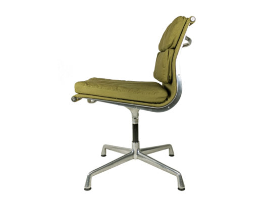 EA208 softpad, Charles & Ray Eames for Herman Miller (ICF), 1970s Fabric, Aluminum, Plastic