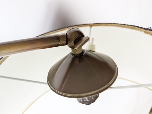 Adjustable floor lamp, Floor