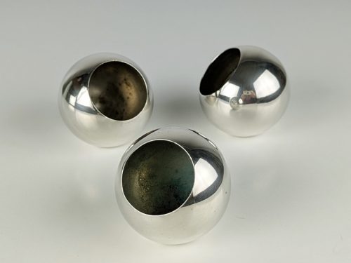 Unipersonale ashtray, set of 3, Lino Sabattini for Argenteria Sabattini, 1972 Silver Plated Metal