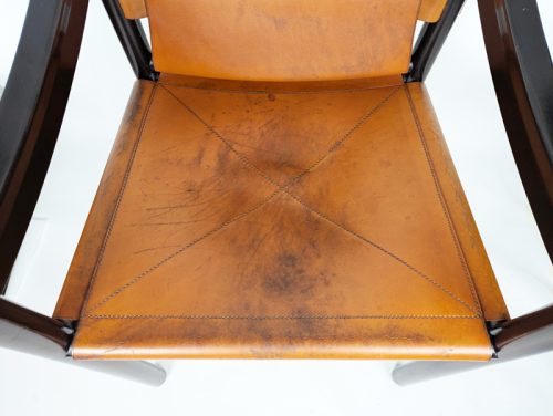 905 dining chair, set of 4, Vico Magistretti for Figli di Amedeo Cassina, Italy), 1964 Laquered Wood, Leather