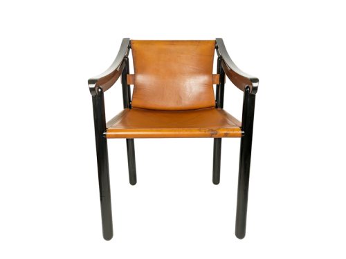 905 dining chair, set of 4, Vico Magistretti for Figli di Amedeo Cassina, Italy), 1964 Laquered Wood, Leather