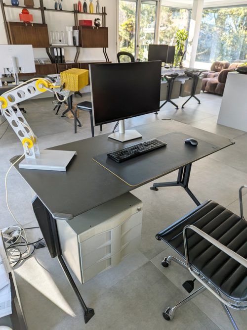 Arco desk, Studio BBPR (Banfi, Belgioioso, Peressuti, Rogers) for Olivetti, 1960s Painted Metal, skai & Plastic