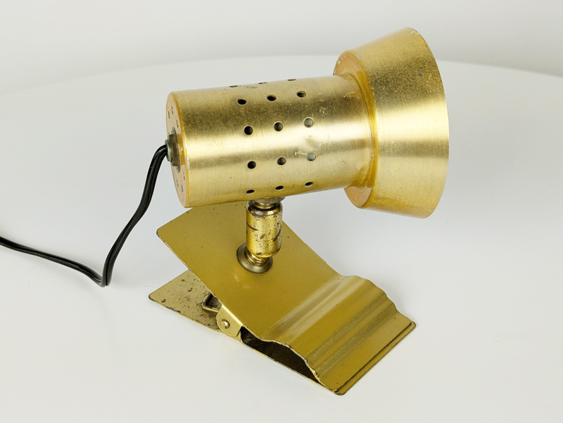 Golden anodized aluminum 1960 adjustable spot_06 Adjustable clamp spotlight, Italy, 1960s Painted & Anodized Aluminum, Brass