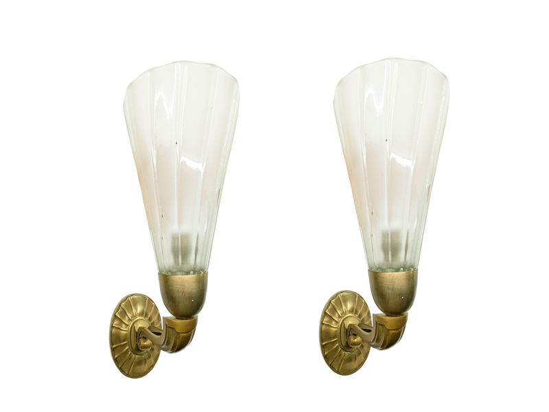 Murano glass shade & brass art deco 1930s sconces_00 Art deco sconces, Italy, 1930s Murano Glass, Brass