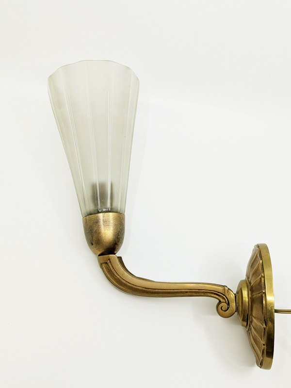 Murano glass shade & brass art deco 1930s sconces_11 Art deco sconces, Italy, 1930s Murano Glass, Brass