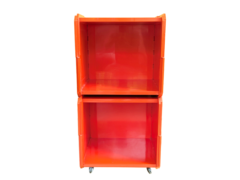 red plastic 1970s stackable storage unit by Cattelan for Xilema_05 Modular containers, Franco Cattelan for XILEMA, 1960s ABS & Metal