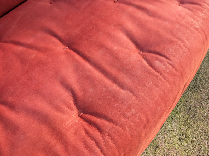 italian 2 seats leather sofa mademoiselle by Matteo Thun for Baxter_04