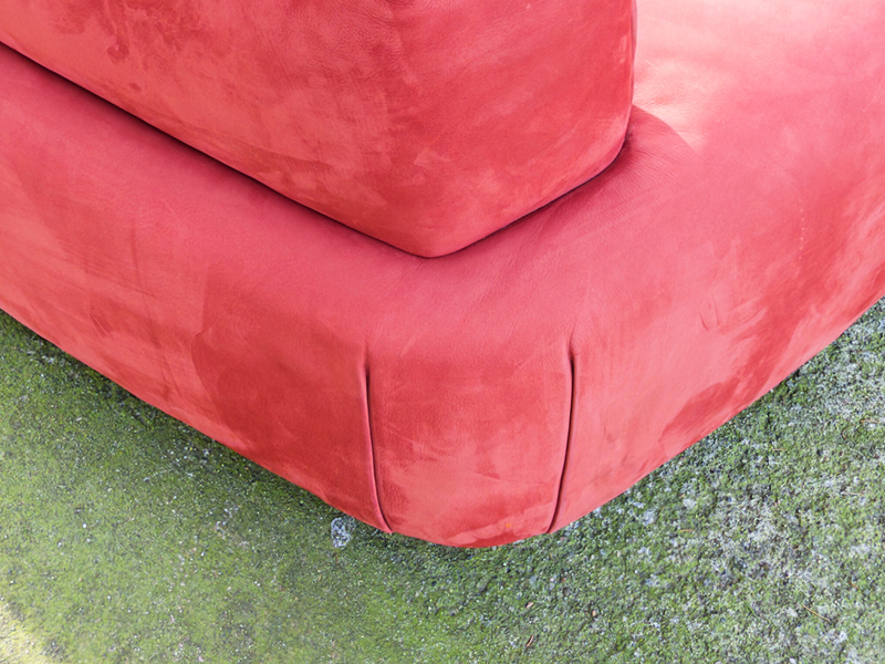 italian 2 seats leather sofa mademoiselle by Matteo Thun for Baxter_08