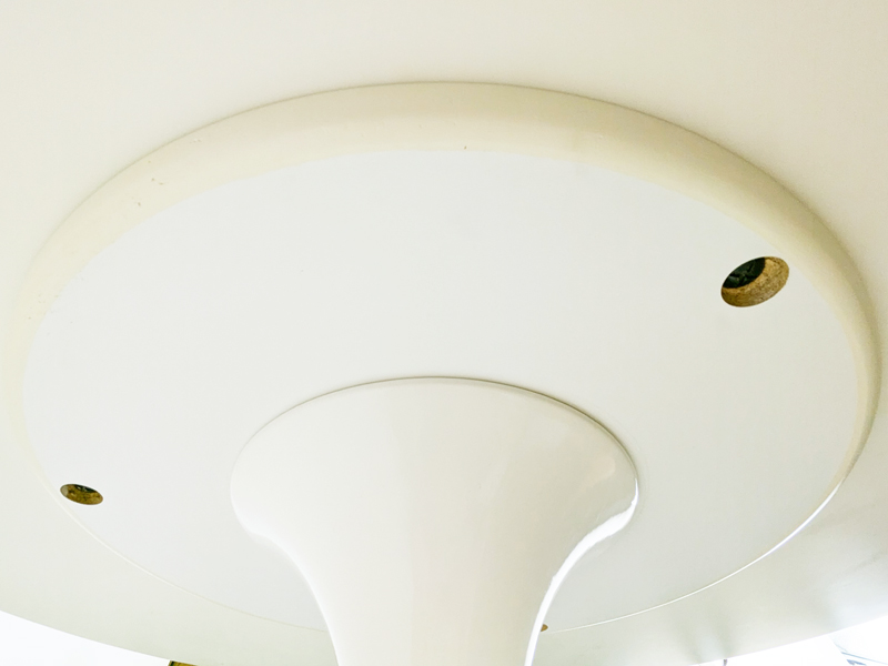 white cast aluminum & wood 1970s tulip round table by Knoll